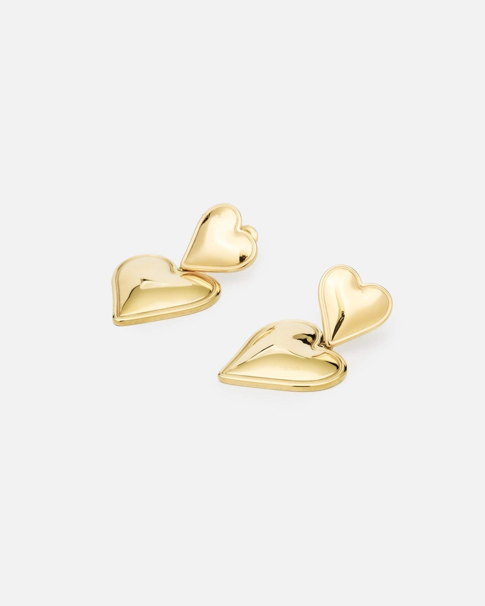 OLIVIA ØRERING
