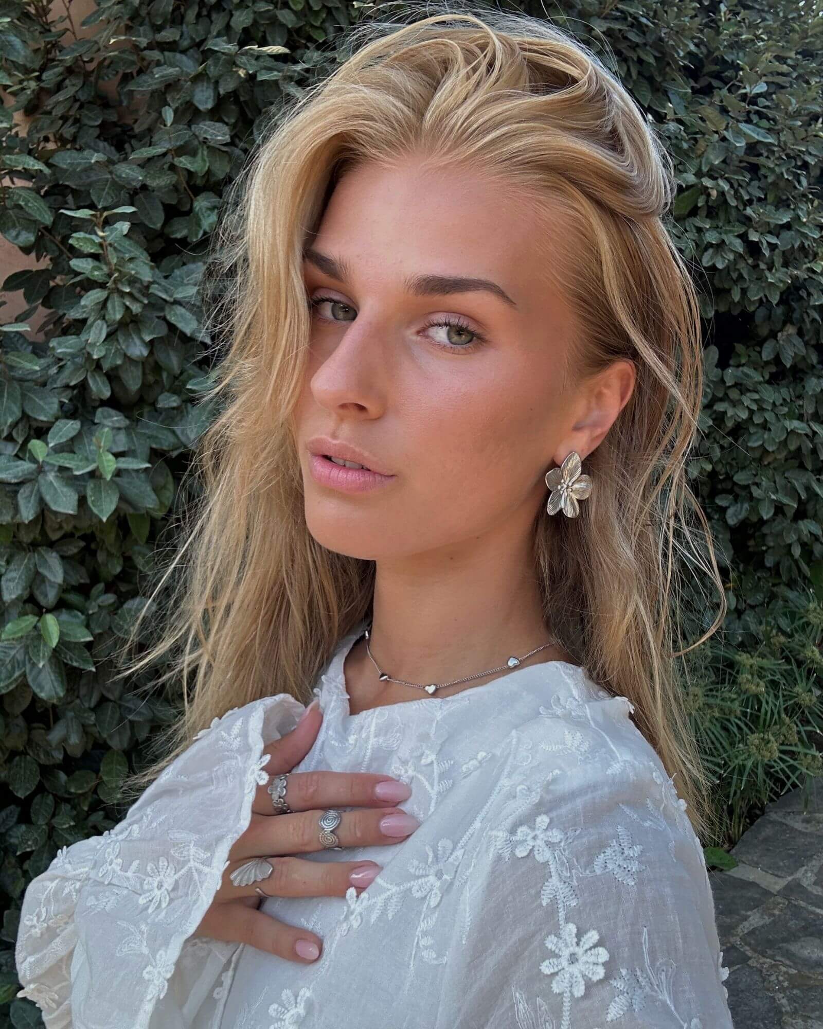 NAOMI RING