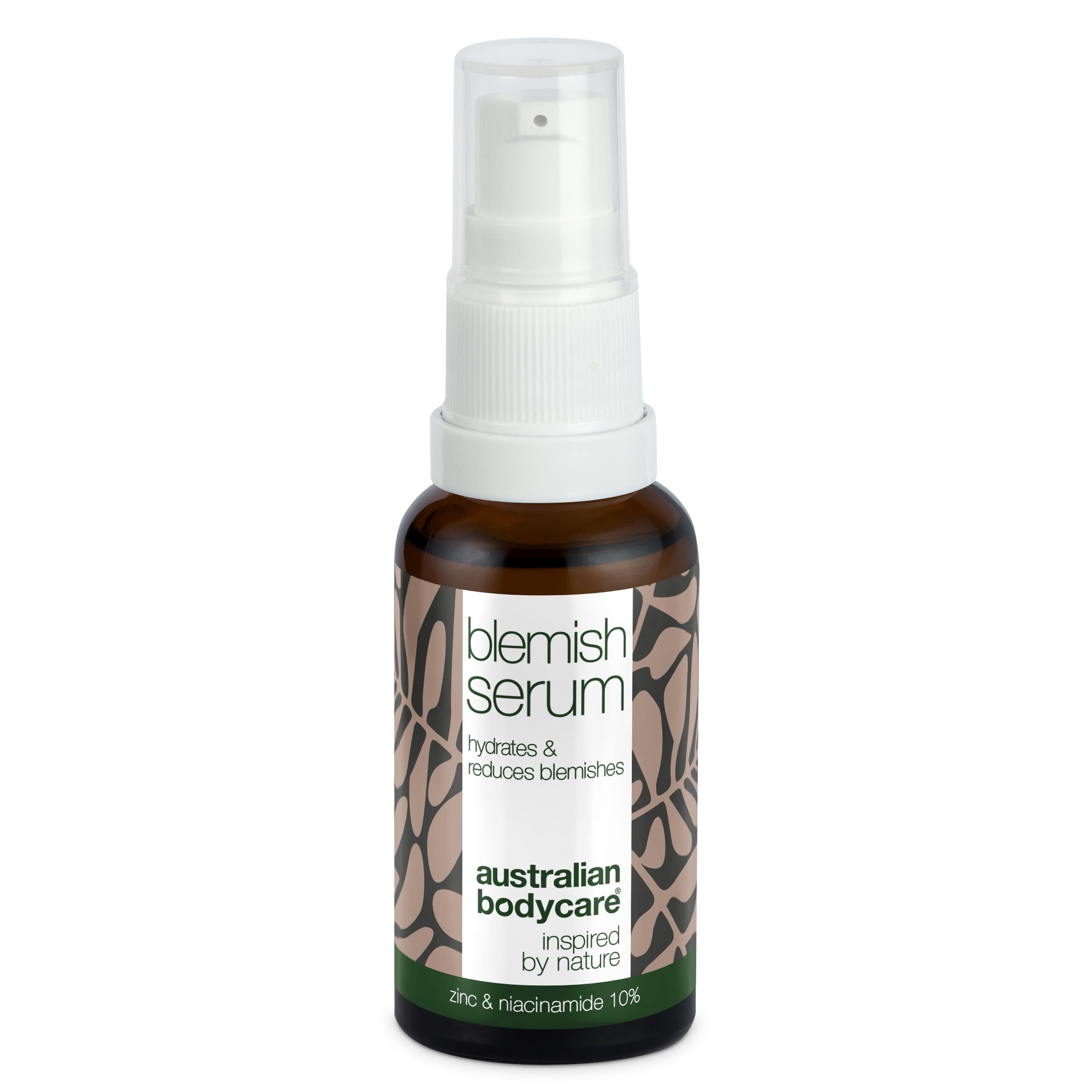 Niacinamide Serum – Mindsker rødme, urenheder og fedtet hud — Niacinamide Serum reducerer rødme, fedtet hud og urenheder. Indeholder 10% niacinamid, zink og hyaluronsyre for en sund og jævn hud.